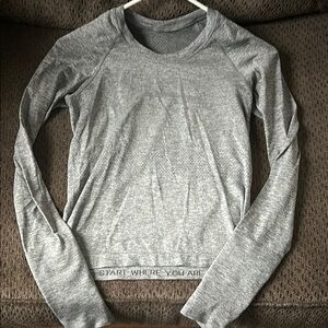 Swiftly Tech Long-Sleeve Shirt 2.0
Hip Length